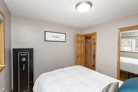 1731 Elm Street N Fargo ND 58102