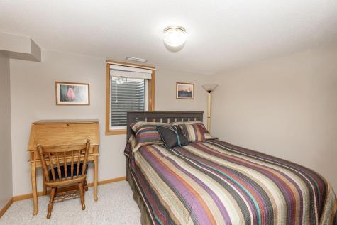 1731 Elm Street N Fargo ND 58102