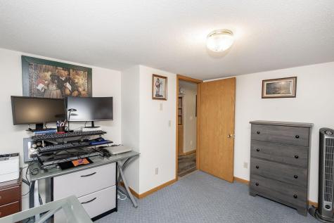 1731 Elm Street N Fargo ND 58102