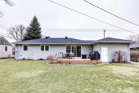 1731 Elm Street N Fargo ND 58102