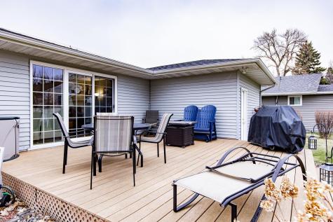 1731 Elm Street N Fargo ND 58102
