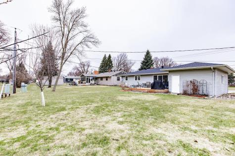 1731 Elm Street N Fargo ND 58102