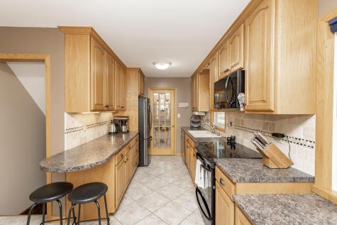 1731 Elm Street N Fargo ND 58102