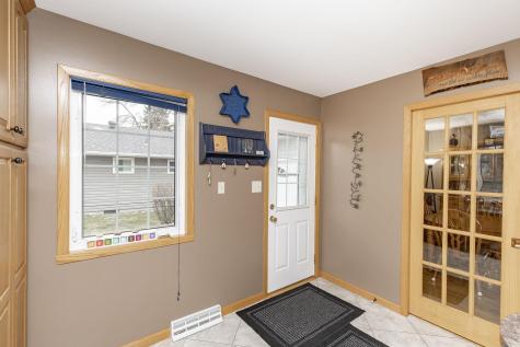 1731 Elm Street N Fargo ND 58102