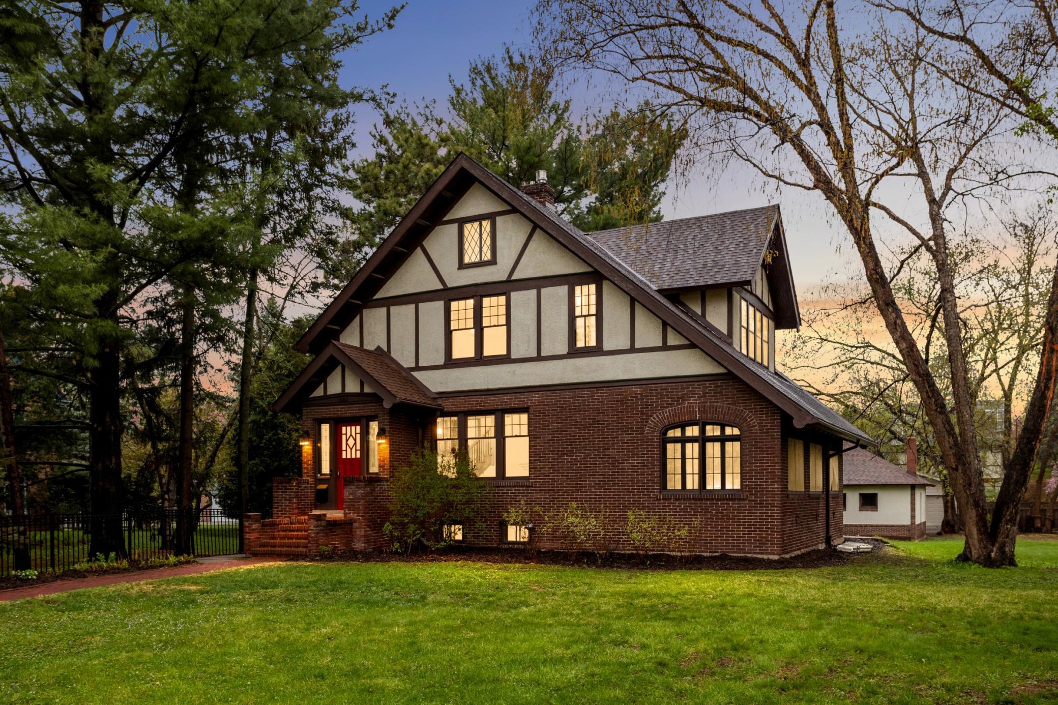 1683 Summit Avenue Saint Paul MN 55105