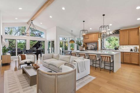 2600 Cedar Green Minnetonka MN 55305