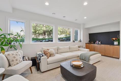 2600 Cedar Green Minnetonka MN 55305