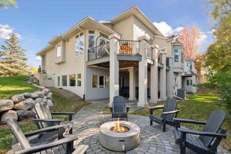 2600 Cedar Green Minnetonka MN 55305