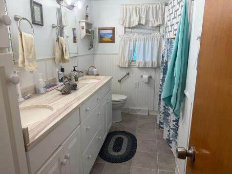 1821 Brookside Circle Albert Lea MN 56007