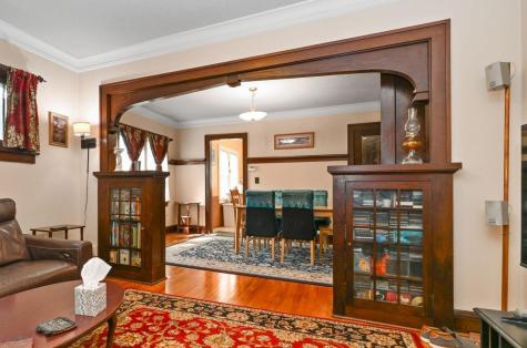 913 Ottawa Avenue West Saint Paul MN 55118