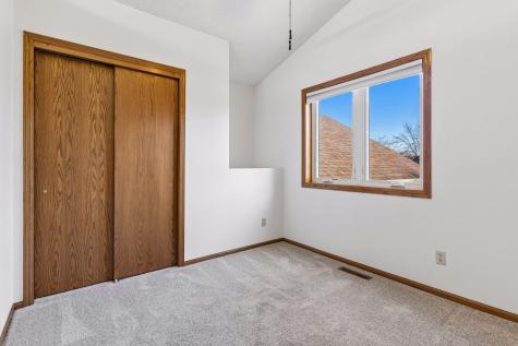 1011 Boston Hill Road Eagan MN 55123