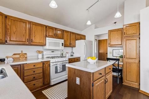 1011 Boston Hill Road Eagan MN 55123