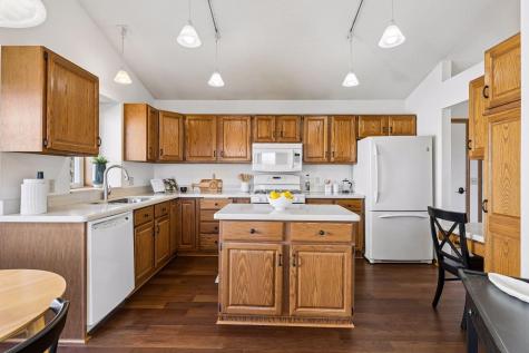 1011 Boston Hill Road Eagan MN 55123