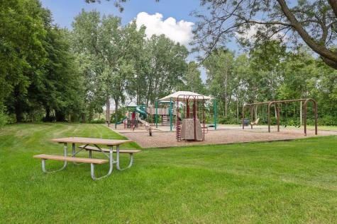 11075 56th Avenue N Plymouth MN 55442