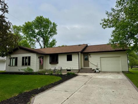 508 Fremont Avenue NW Renville MN 56284