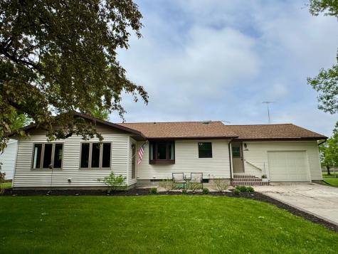 508 Fremont Avenue NW Renville MN 56284