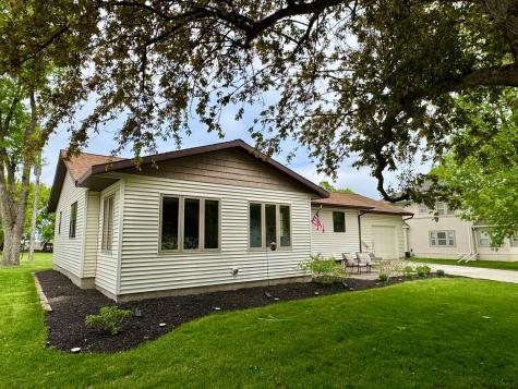 508 Fremont Avenue NW Renville MN 56284