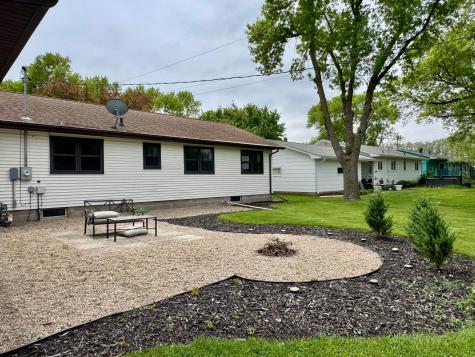 508 Fremont Avenue NW Renville MN 56284