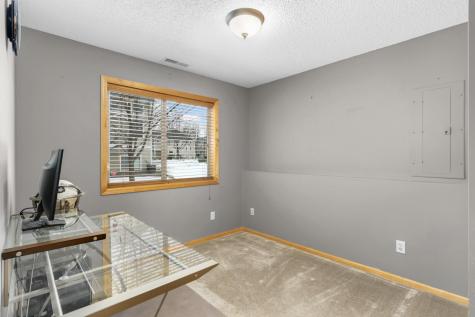 3190 Frontier Drive Woodbury MN 55129