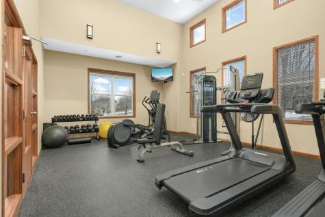 3190 Frontier Drive Woodbury MN 55129