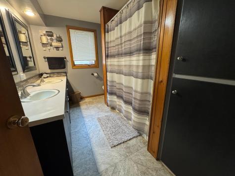 209 Burr Oak Drive Albert Lea MN 56007