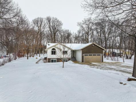 215 Bluffs Road NW Alexandria MN 56308