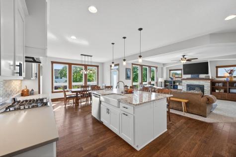 1858 Laramee Lane Centerville MN 55038