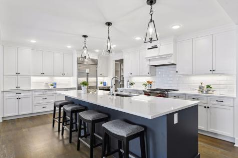 222 Ferndale Road S Wayzata MN 55391