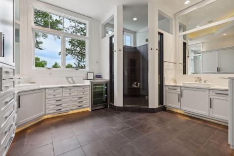 2112 Meeting Street Minnetonka MN 55391