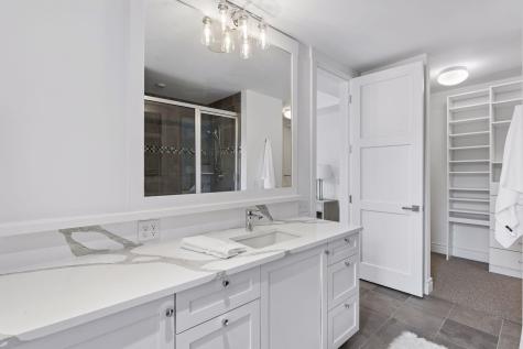 2112 Meeting Street Minnetonka MN 55391