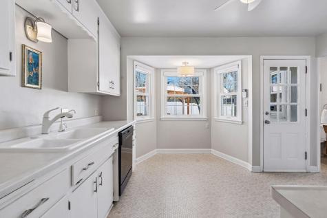 1389 Hoyt Avenue W Falcon Heights MN 55108