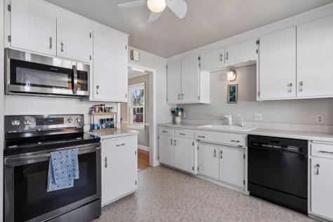 1389 Hoyt Avenue W Falcon Heights MN 55108