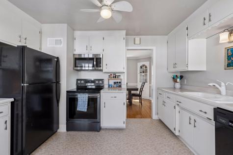 1389 Hoyt Avenue W Falcon Heights MN 55108