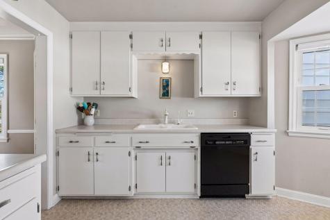 1389 Hoyt Avenue W Falcon Heights MN 55108
