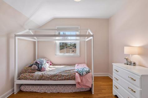 1389 Hoyt Avenue W Falcon Heights MN 55108