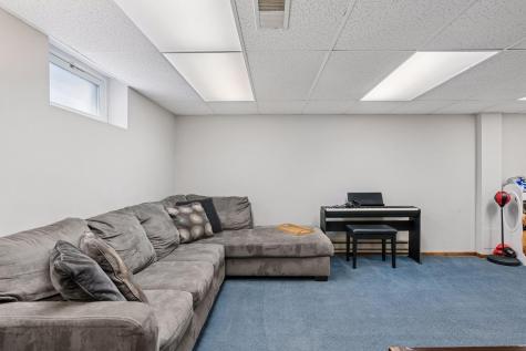 1389 Hoyt Avenue W Falcon Heights MN 55108