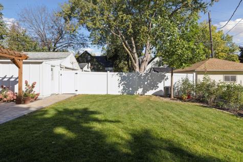 1389 Hoyt Avenue W Falcon Heights MN 55108