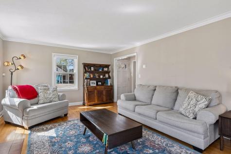1389 Hoyt Avenue W Falcon Heights MN 55108