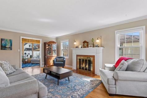 1389 Hoyt Avenue W Falcon Heights MN 55108