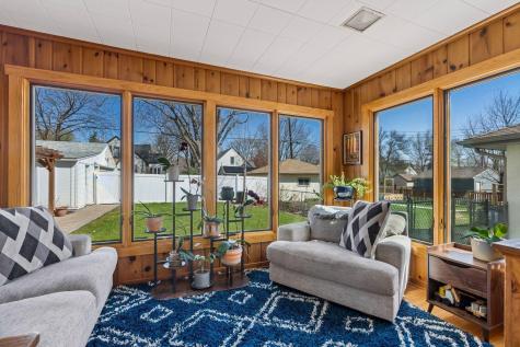 1389 Hoyt Avenue W Falcon Heights MN 55108