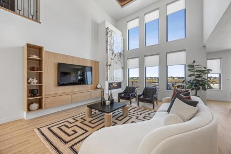 6837 Sunrise Point Horace ND 58047