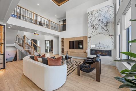 6837 Sunrise Point Horace ND 58047