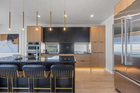 6837 Sunrise Point Horace ND 58047