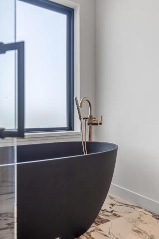 6837 Sunrise Point Horace ND 58047