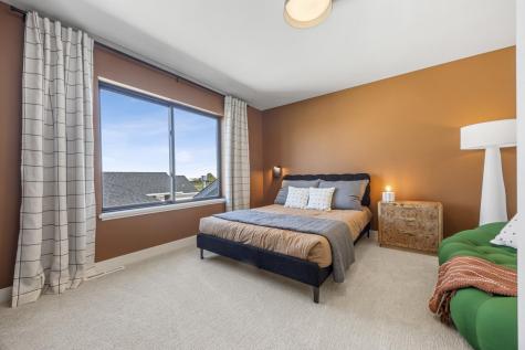 6837 Sunrise Point Horace ND 58047