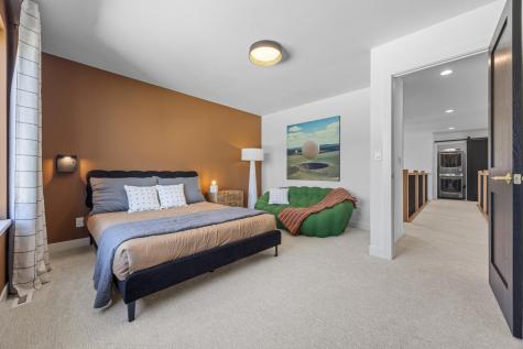 6837 Sunrise Point Horace ND 58047