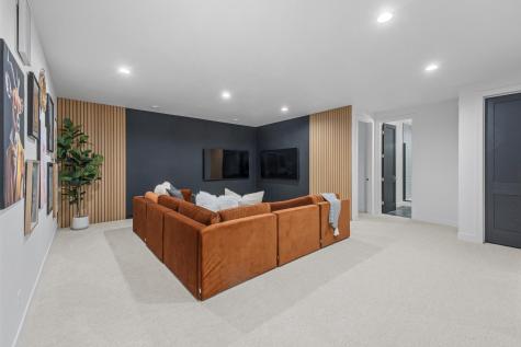 6837 Sunrise Point Horace ND 58047