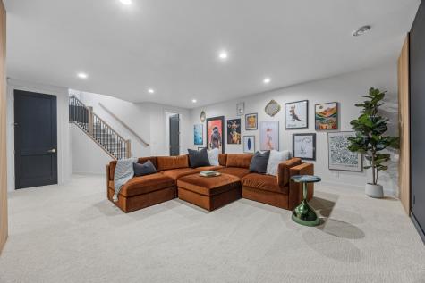 6837 Sunrise Point Horace ND 58047