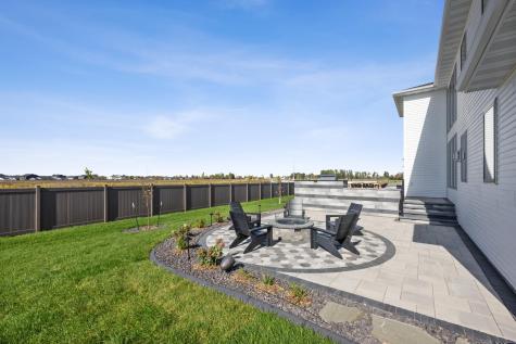 6837 Sunrise Point Horace ND 58047