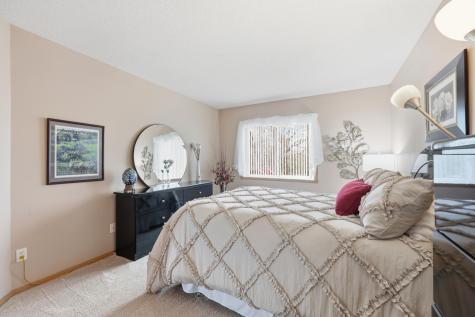 3982 33rd Street S Fargo ND 58104